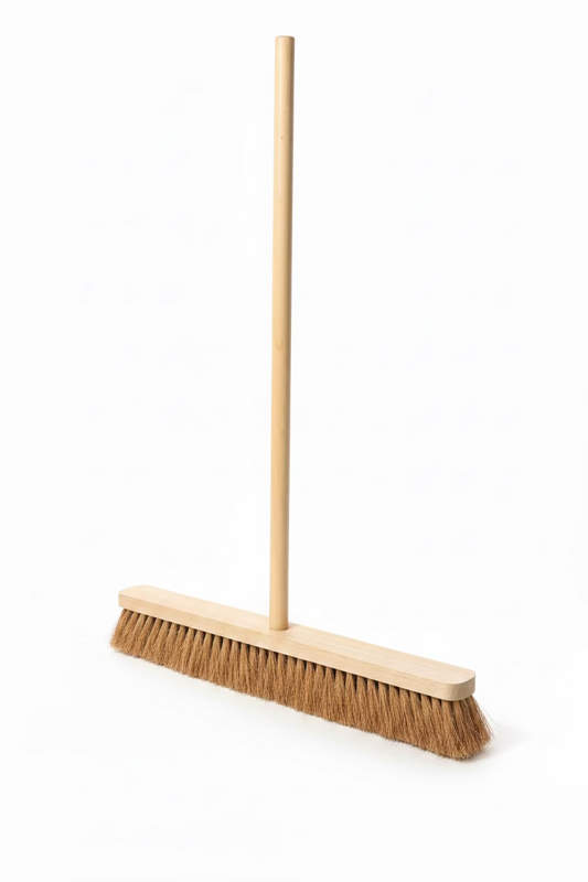 24” BROOM PLAIN SOCKET NATURAL COCO FILL BRACKET WITH HANDLE