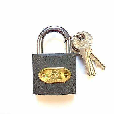 Padlocks, Heavy-Duty Black Iron 38mm (1.1/2") With 2 Keys 1pk