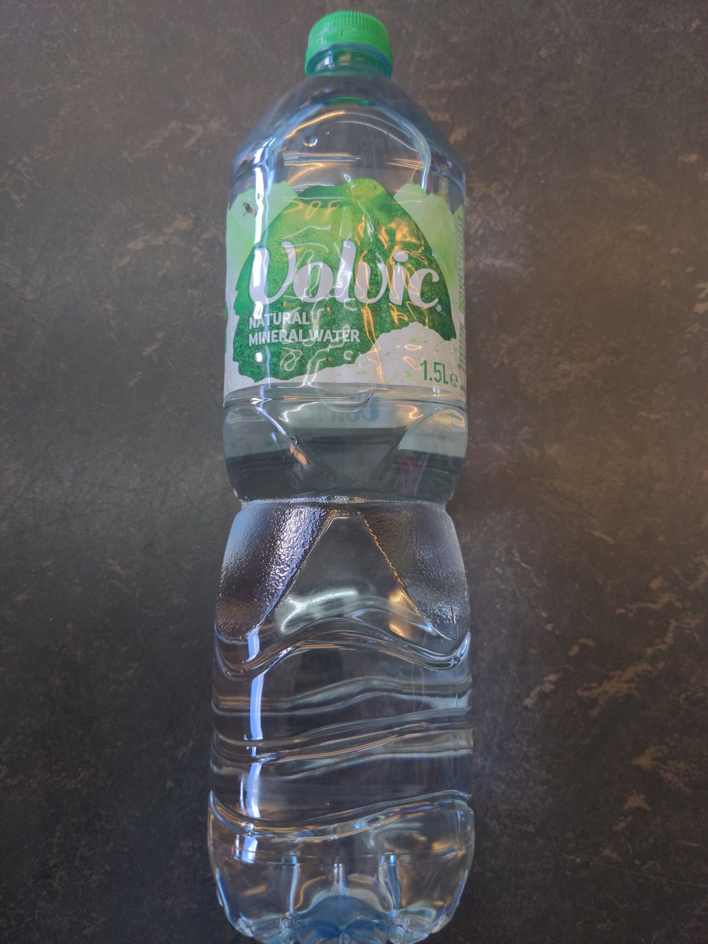 Volvic Eau Minérale Naturelle 1,5l