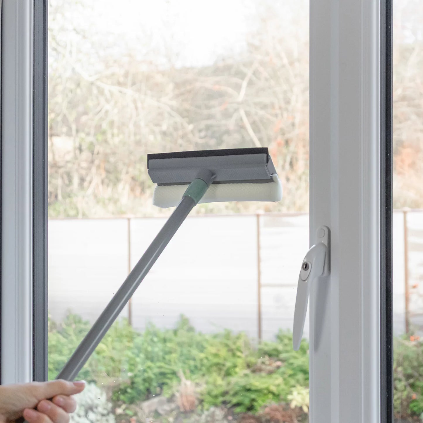 JVL Extendable Sponge Window Cleaner-Grey