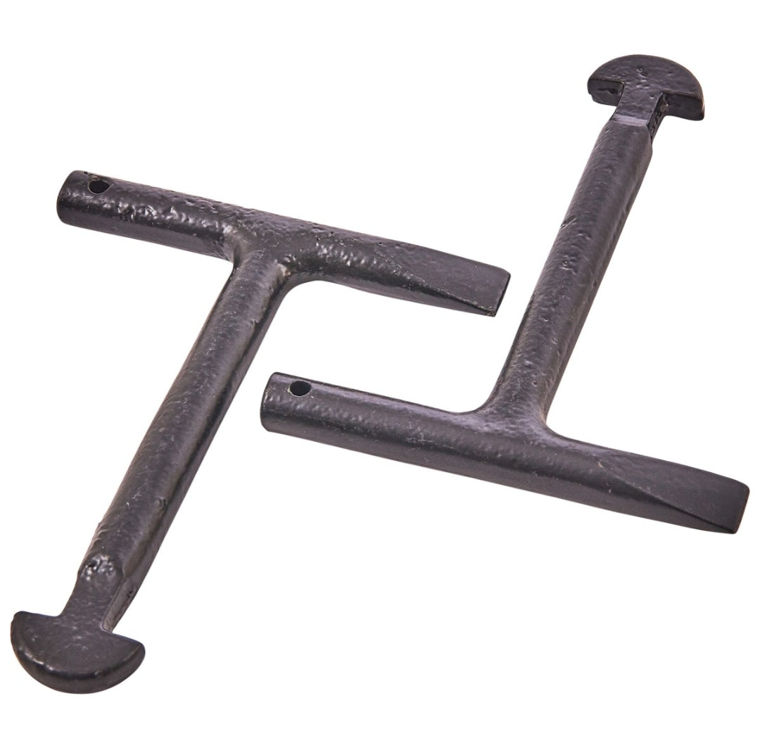 Amtech 2 Piece T-handle manhole key set