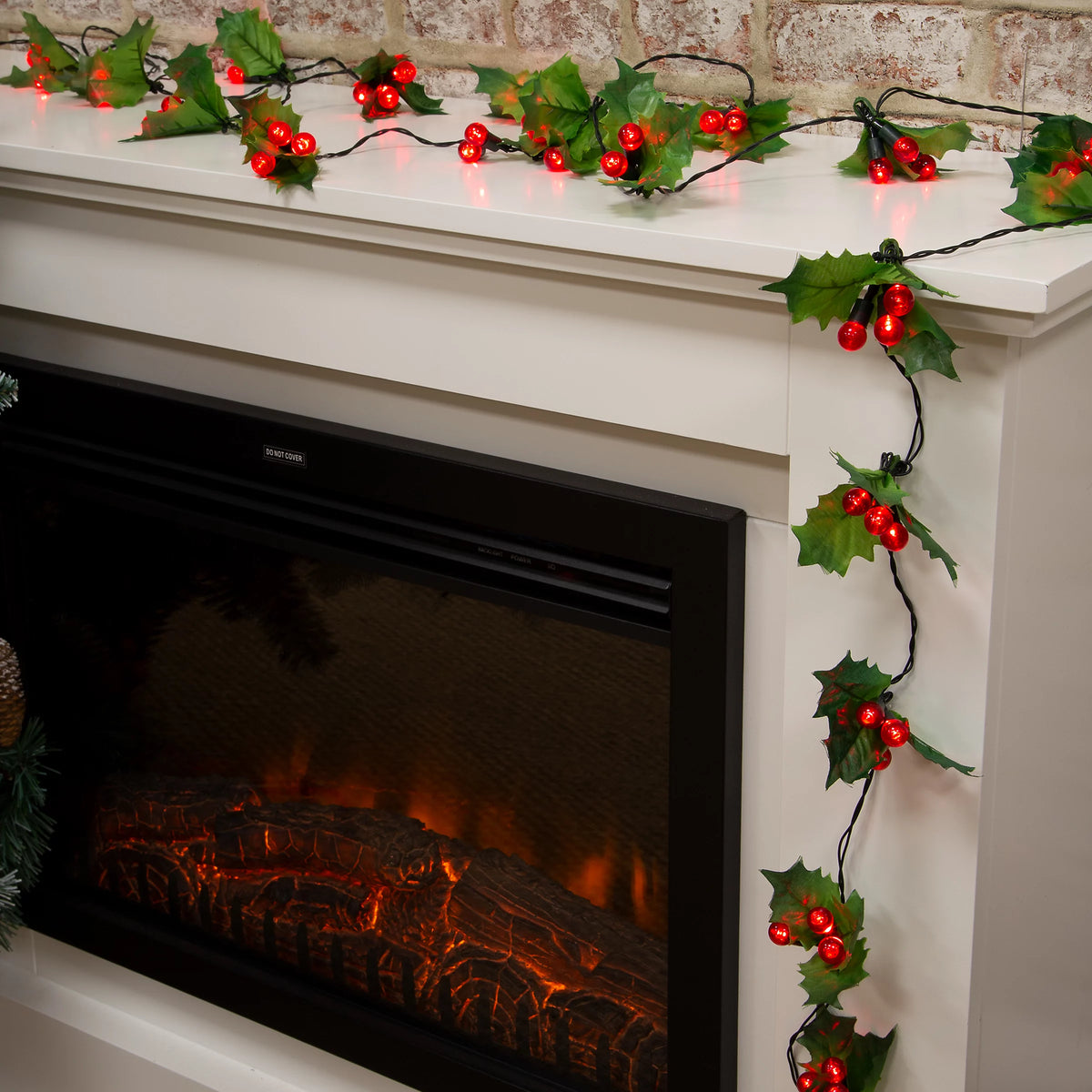 The Christmas Workshop Holly Sprigs with Light-Up LED Berries