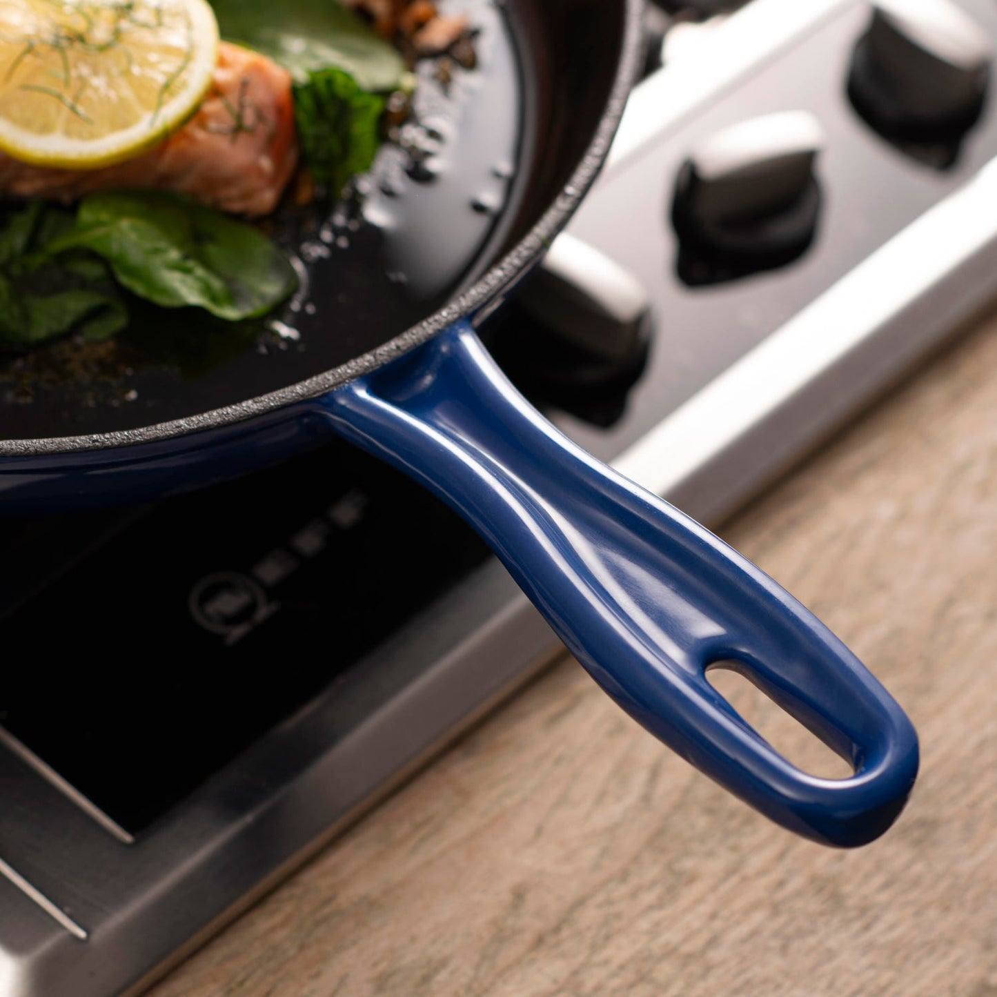SAUTEUSE EN FONTE BLEUE 28cm