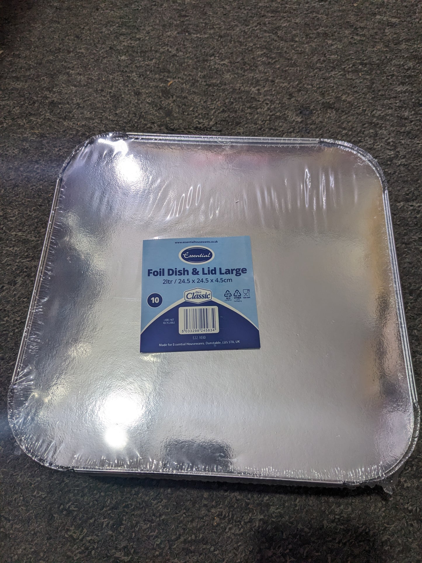 Essential Foil Dish & Lids Large 2ltr 24.5x24.5x4.5cm