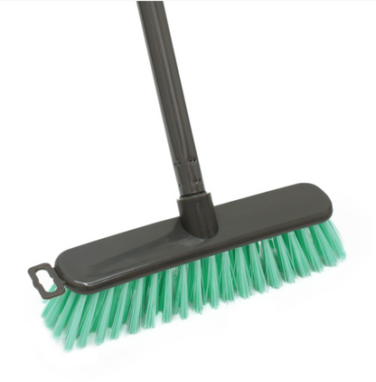 Balai-brosse d'extérieur léger à poils durs JVL
