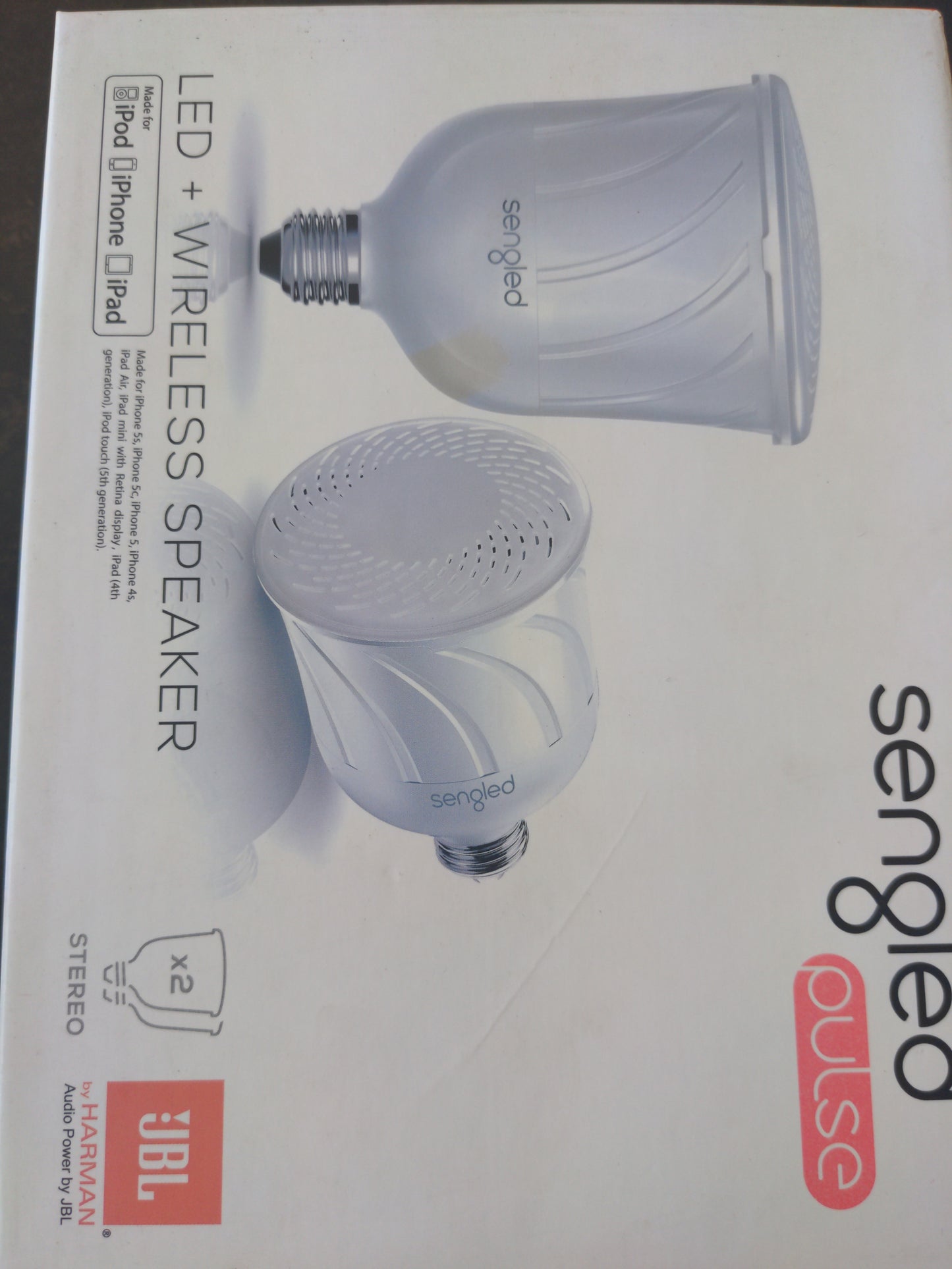 Sengled PULSE Twin Pack : Ampoule LED avec haut-parleur stéréo JBL 13W intégré. Contrôle via smartphone ou tablette (E27