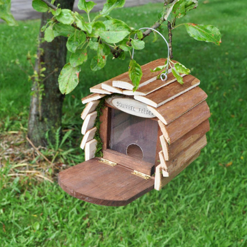 WOODEN SQUIRREL FEEDER