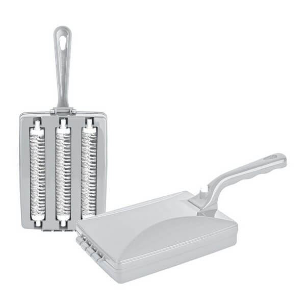 TP-105
Handled Triple Crumb Brush